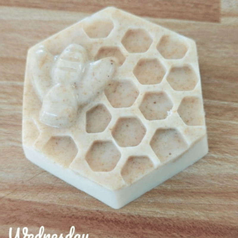 Honey & Oats Milk Soap - Image 2